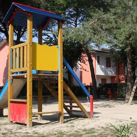 Cozy Flat In With Swimming Pools - Beahost Apartment Bibione