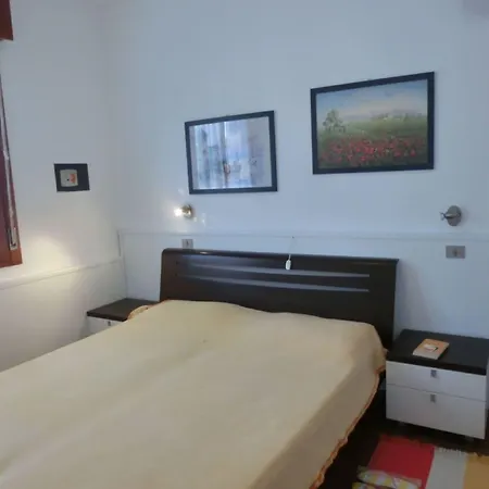 Cozy Flat In With Swimming Pools * 비비오네
