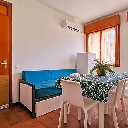 Apartment Cozy Flat In With Swimming Pools