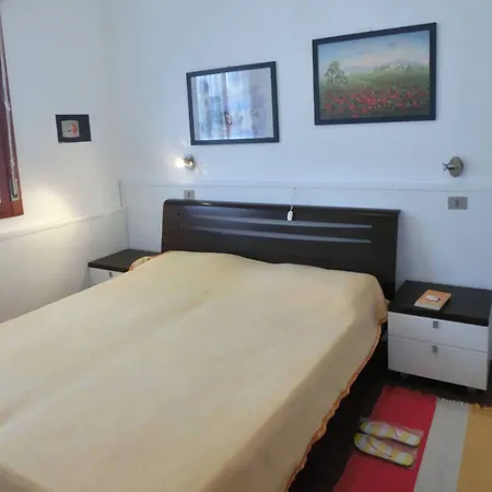 Apartment Cozy Flat In With Swimming Pools
