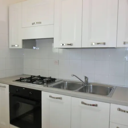 Apartmán Cozy Flat In With Swimming Pools